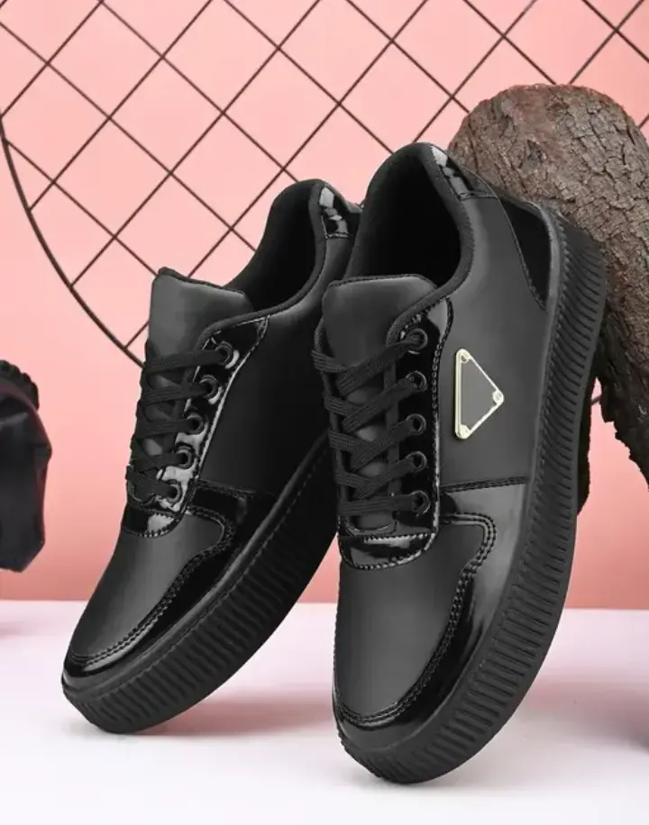 Bacan black sneakers for men and boy. Latest sneakers with high quality. In all sizes