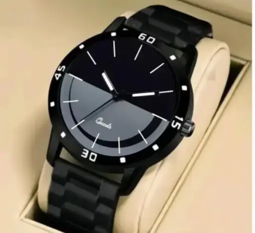 Perfect Balck and round dial watch with black chain for both me and women with luxurious look.